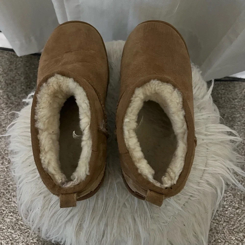 Big kids Uggs - Picture 5 of 8